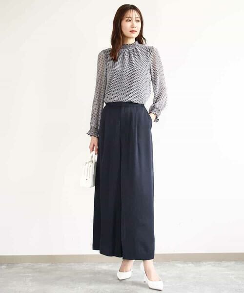 MK MICHEL KLEIN / エムケーミッシェルクラン シャツ・ブラウス | 幾何柄シフォンスタンドカラーブラウス/洗える | 詳細2