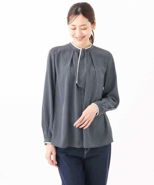 MK MICHEL KLEIN / エムケーミッシェルクラン シャツ・ブラウス | ドット幾何柄ボウタイ付きブラウス/洗える | 詳細28