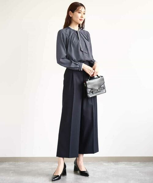 MK MICHEL KLEIN / エムケーミッシェルクラン シャツ・ブラウス | ドット幾何柄ボウタイ付きブラウス/洗える | 詳細4