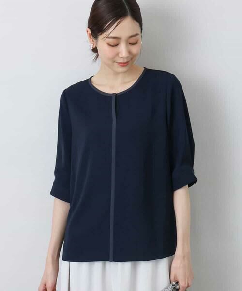 MK MICHEL KLEIN / エムケーミッシェルクラン シャツ・ブラウス | 配色パイピングVネックブラウス/洗える | 詳細1