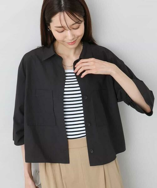 MK MICHEL KLEIN / エムケーミッシェルクラン シャツ・ブラウス | コットンライククロップドシャツブラウス/洗える（チャコール）