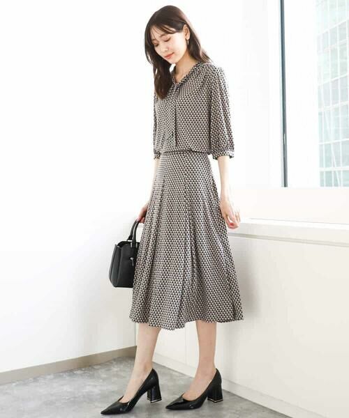 MK MICHEL KLEIN / エムケーミッシェルクラン カットソー | 幾何柄ボウタイジャージーカットソー/洗える | 詳細13