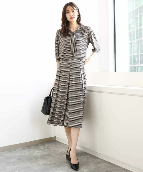 MK MICHEL KLEIN / エムケーミッシェルクラン カットソー | 幾何柄ボウタイジャージーカットソー/洗える | 詳細14