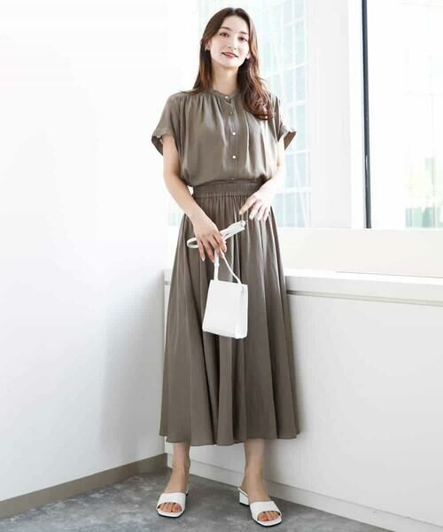 MK MICHEL KLEIN / エムケーミッシェルクラン シャツ・ブラウス | バンドカラーサテンブラウス/接触冷感/洗える | 詳細9