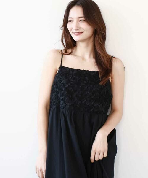 MK MICHEL KLEIN / エムケーミッシェルクラン ロング・マキシ丈ワンピース | フラワー3D刺繍ティアードキャミワンピース/洗える | 詳細1