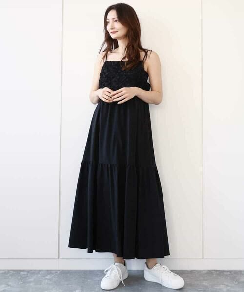 MK MICHEL KLEIN / エムケーミッシェルクラン ロング・マキシ丈ワンピース | フラワー3D刺繍ティアードキャミワンピース/洗える | 詳細3