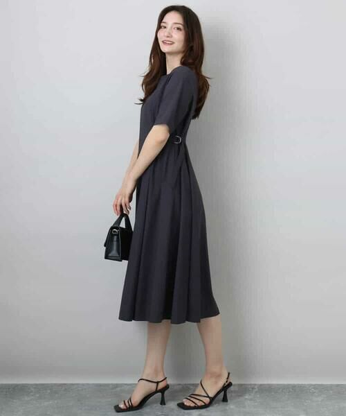 MK MICHEL KLEIN / エムケーミッシェルクラン ロング・マキシ丈ワンピース | サイドベルトデザイン ウエストタックストレッチワンピース/洗える | 詳細5