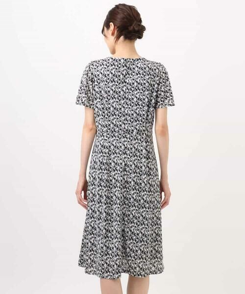 MK MICHEL KLEIN / エムケーミッシェルクラン ロング・マキシ丈ワンピース | ウエストタックジャージーワンピース（幾何柄・無地）/洗える | 詳細14