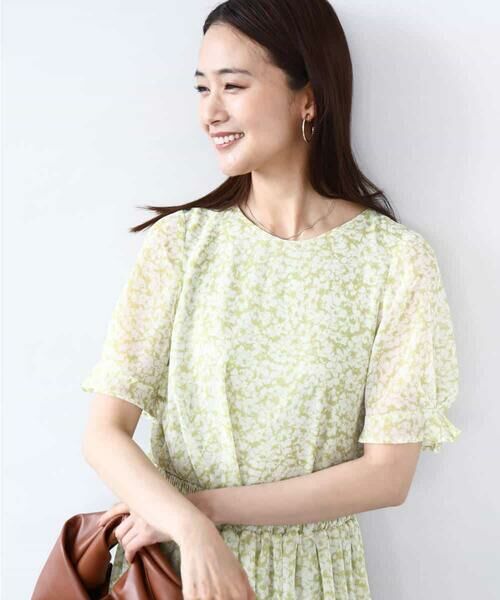 MK MICHEL KLEIN / エムケーミッシェルクラン シャツ・ブラウス | 小花柄タックスリーブシフォンブラウス/洗える | 詳細1