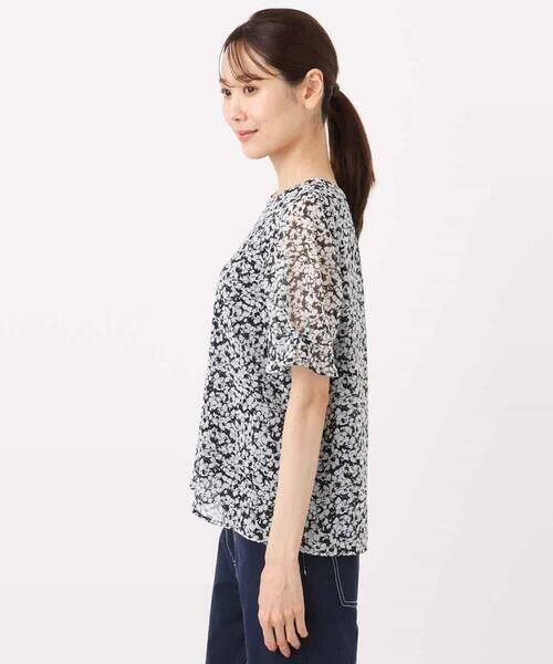 MK MICHEL KLEIN / エムケーミッシェルクラン シャツ・ブラウス | 小花柄タックスリーブシフォンブラウス/洗える | 詳細12