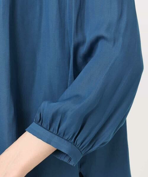 MK MICHEL KLEIN / エムケーミッシェルクラン シャツ・ブラウス | フリルギャザーネックサテンブラウス/接触冷感/洗える | 詳細21