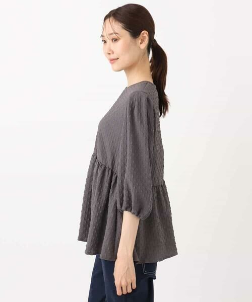 MK MICHEL KLEIN / エムケーミッシェルクラン シャツ・ブラウス | エンボス加工ペプラムブラウス/洗える | 詳細13