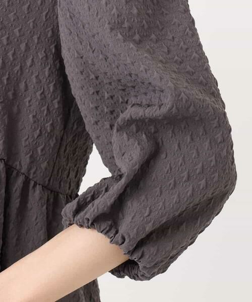 MK MICHEL KLEIN / エムケーミッシェルクラン シャツ・ブラウス | エンボス加工ペプラムブラウス/洗える | 詳細17