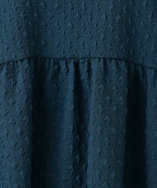 MK MICHEL KLEIN / エムケーミッシェルクラン シャツ・ブラウス | エンボス加工ペプラムブラウス/洗える | 詳細21