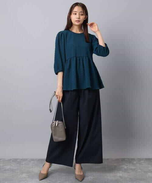 MK MICHEL KLEIN / エムケーミッシェルクラン シャツ・ブラウス | エンボス加工ペプラムブラウス/洗える | 詳細3