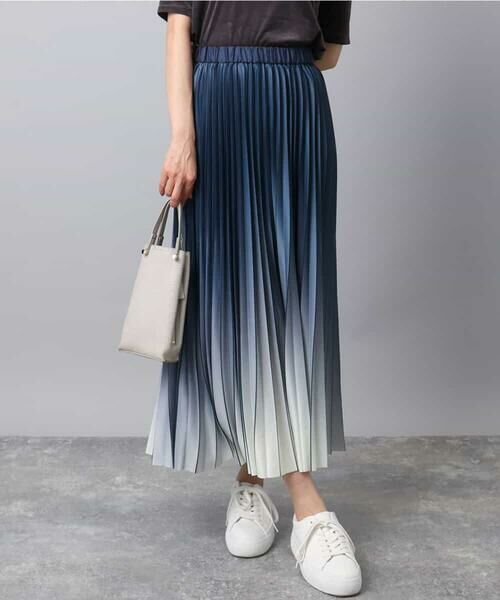 MK MICHEL KLEIN / エムケーミッシェルクラン ロング・マキシ丈スカート | グラデーションデザインニットプリーツスカート/洗える(ブルー)