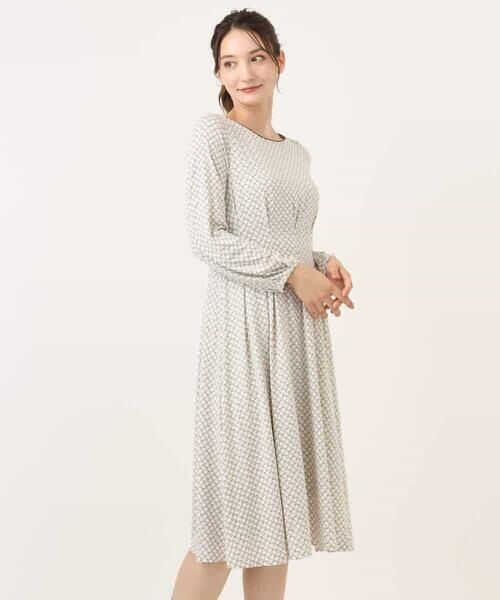 MK MICHEL KLEIN / エムケーミッシェルクラン ロング・マキシ丈ワンピース | タックデザイン幾何柄ワンピース/洗える | 詳細11