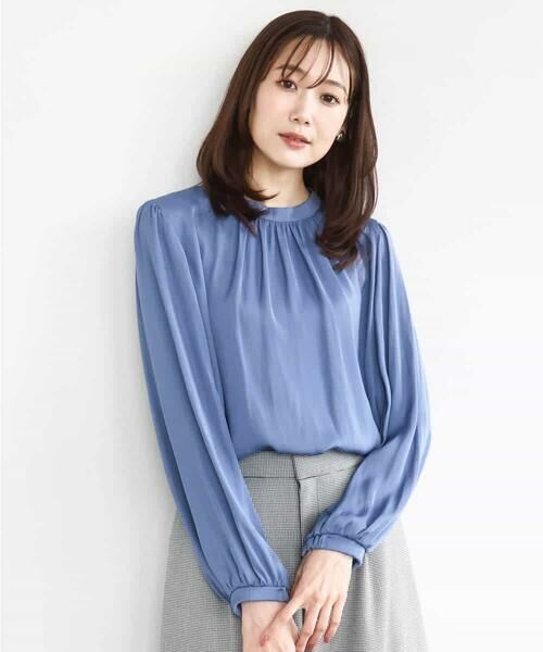 MK MICHEL KLEIN / エムケーミッシェルクラン シャツ・ブラウス | 起毛サテンバンドカラーギャザーブラウス/洗える | 詳細15