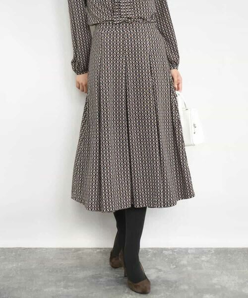 MK MICHEL KLEIN / エムケーミッシェルクラン ロング・マキシ丈スカート | スクエア幾何柄フレアースカート/洗える | 詳細1