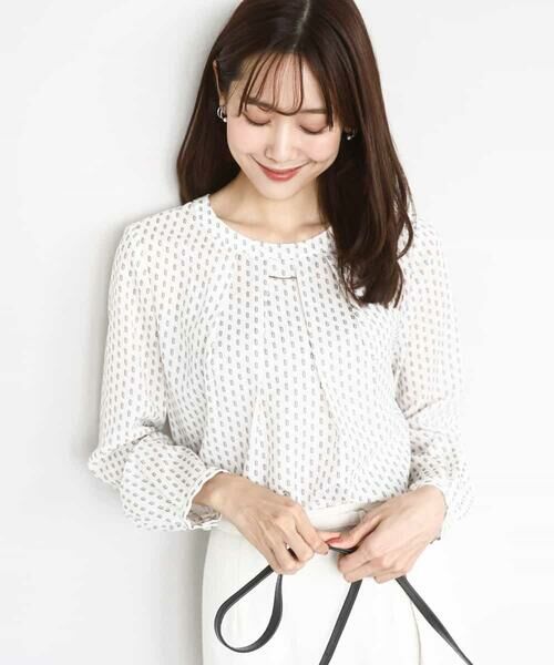 MK MICHEL KLEIN/エムケーミッシェルクラン ボウタイ風幾何柄ブラウス/洗える アイボリー M