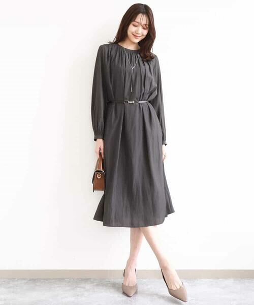 MK MICHEL KLEIN / エムケーミッシェルクラン ロング・マキシ丈ワンピース | サテンギャザーワンピース/洗える | 詳細3