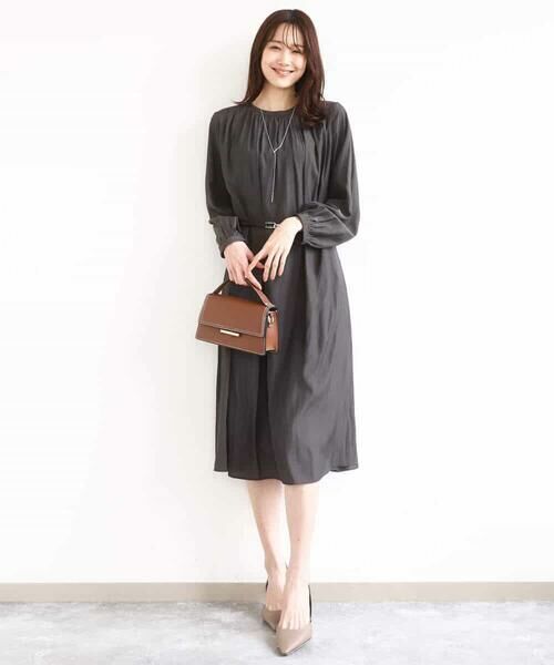 MK MICHEL KLEIN / エムケーミッシェルクラン ロング・マキシ丈ワンピース | サテンギャザーワンピース/洗える | 詳細4