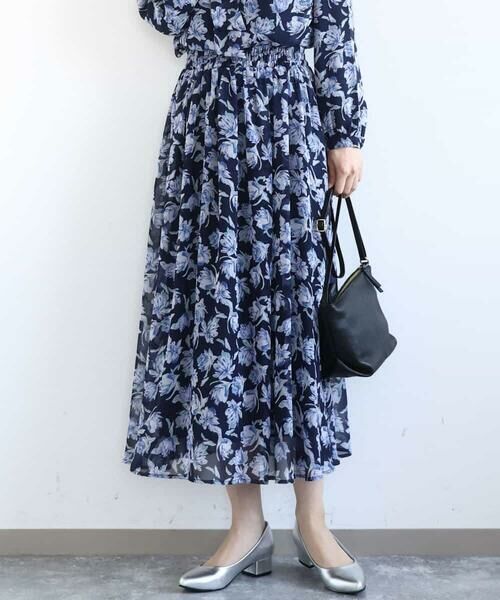 MK MICHEL KLEIN / エムケーミッシェルクラン ロング・マキシ丈スカート | 花柄シフォンスカート/洗える（ネイビー）