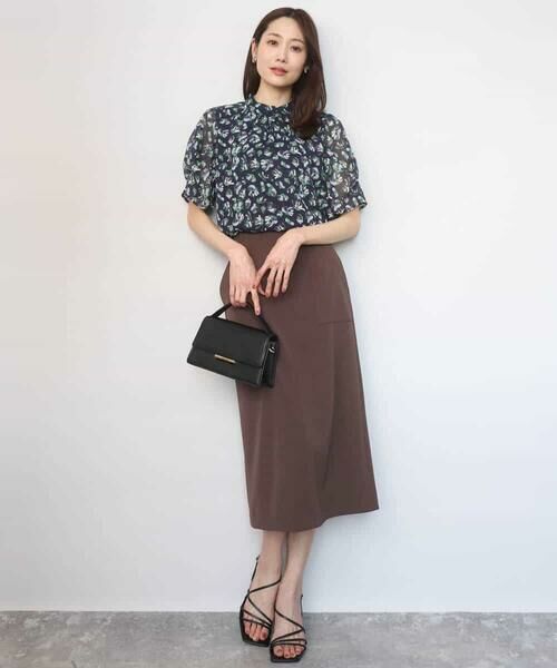 MK MICHEL KLEIN / エムケーミッシェルクラン シャツ・ブラウス | タックスリーブ花柄シフォンブラウス/洗える | 詳細2