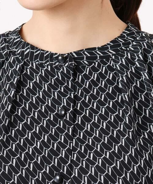 MK MICHEL KLEIN / エムケーミッシェルクラン シャツ・ブラウス | [洗える]幾何柄バンドカラー五分袖ブラウス | 詳細18