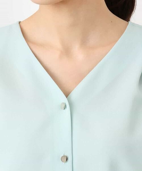 MK MICHEL KLEIN / エムケーミッシェルクラン シャツ・ブラウス | Vネックサテンブラウス/洗える | 詳細16