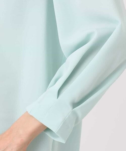 MK MICHEL KLEIN / エムケーミッシェルクラン シャツ・ブラウス | Vネックサテンブラウス/洗える | 詳細18