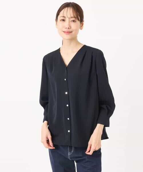 MK MICHEL KLEIN / エムケーミッシェルクラン シャツ・ブラウス | Vネックサテンブラウス/洗える | 詳細23