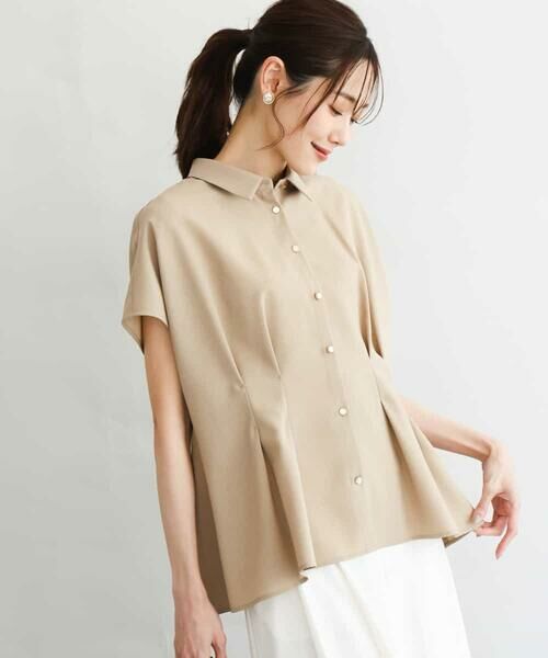 MK MICHEL KLEIN / エムケーミッシェルクラン シャツ・ブラウス | [洗える]リネンライクストレッチ ウエストタックデザイン衿付きブラウス（ベージュ）
