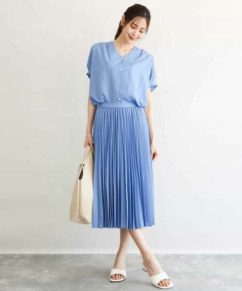 MK MICHEL KLEIN / エムケーミッシェルクラン シャツ・ブラウス | [洗える]Vネックタックスリーブブラウス | 詳細9