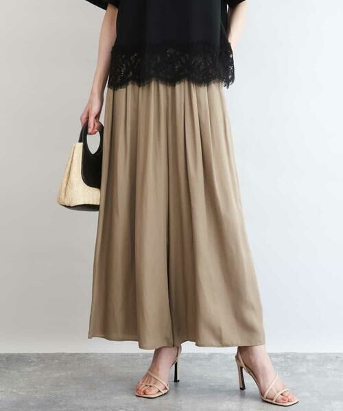 MK MICHEL KLEIN / エムケーミッシェルクラン その他パンツ | [UVカット/接触冷感/洗える]サテンワイドパンツ（キャメル）