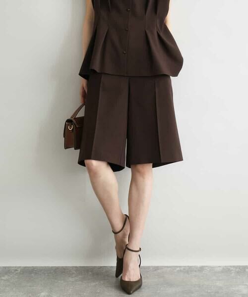 MK MICHEL KLEIN / エムケーミッシェルクラン ショート・ハーフ・半端丈パンツ | [洗える]リネンライクストレッチ ショートパンツ（ブラウン）