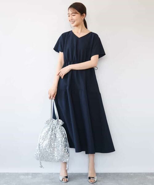 MK MICHEL KLEIN / エムケーミッシェルクラン ロング・マキシ丈ワンピース | [撥水/UVカット/洗える]ドローコードデザインVネックワンピース | 詳細4