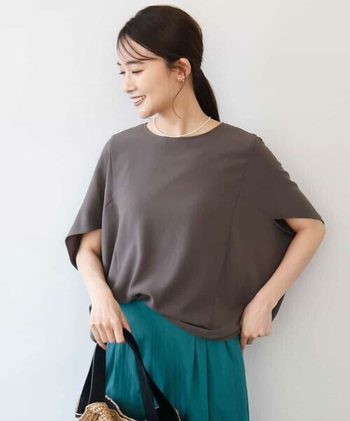 MK MICHEL KLEIN / エムケーミッシェルクラン シャツ・ブラウス | [瞬美シリーズ/UVカット/接触冷感/速乾/洗える]梨地ジョーゼット 変形スリーブブラウス | 詳細10