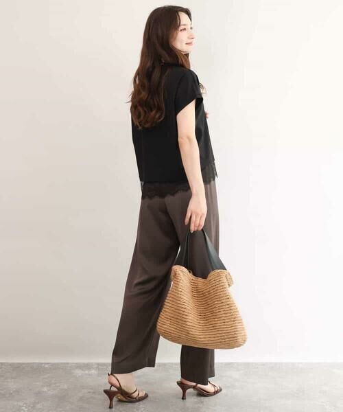 MK MICHEL KLEIN / エムケーミッシェルクラン カットソー | [接触冷感/洗える]ヘムレースデザインVネックカットソー | 詳細5