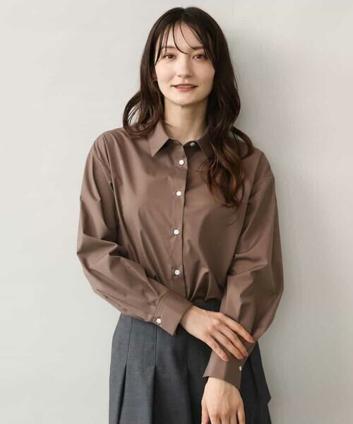 MK MICHEL KLEIN / エムケーミッシェルクラン シャツ・ブラウス | [防シワ/洗える]コットン混ベーシックシャツ（無地）（ブラウン）