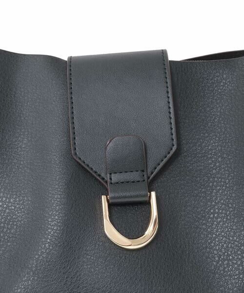 MK MICHEL KLEIN BAG / エムケーミッシェルクランバッグ その他小物 | [2WAY/チャーム付き]メタルバックルデザインハンドバッグ | 詳細10