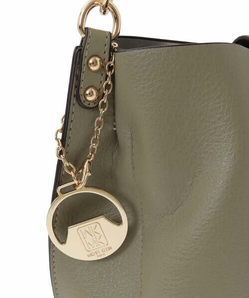 MK MICHEL KLEIN BAG / エムケーミッシェルクランバッグ その他小物 | [2WAY/チャーム付き]メタルバックルデザインハンドバッグ | 詳細5