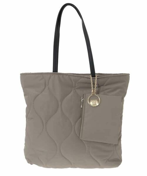 MK MICHEL KLEIN BAG / エムケーミッシェルクランバッグ トートバッグ | [ポーチ・チャーム付き/A4収納可]キルティングスクエアトートバッグ（カーキ）