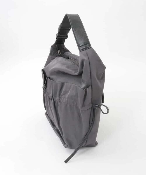 MK MICHEL KLEIN BAG / エムケーミッシェルクランバッグ ショルダーバッグ | 【2WAY】ギャザーポケットナイロンデザインバッグ | 詳細1