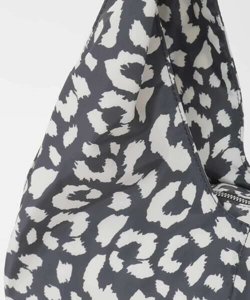 MK MICHEL KLEIN BAG / エムケーミッシェルクランバッグ トートバッグ | [WEB限定/300g以下の軽量]アニマルプリントトートバッグ | 詳細3