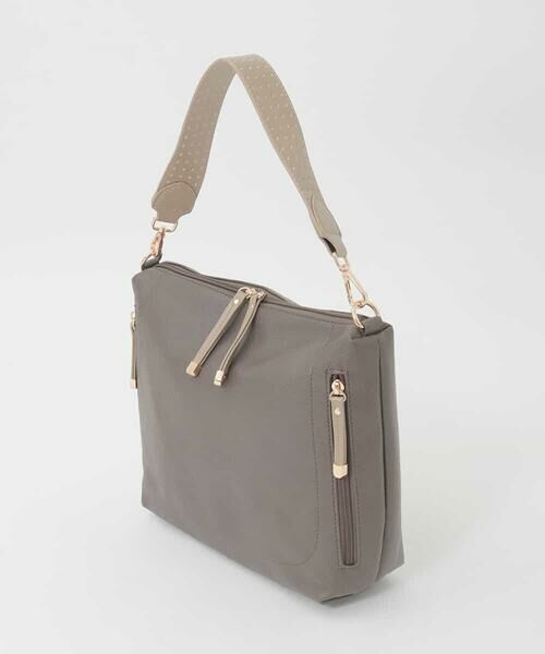 MK MICHEL KLEIN BAG / エムケーミッシェルクランバッグ ショルダーバッグ | [2WAY]合成皮革パンチングワンショルダースクエアバッグ | 詳細1