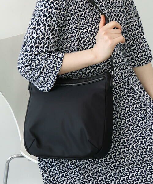 MK MICHEL KLEIN BAG / エムケーミッシェルクランバッグ ショルダーバッグ | [撥水/軽量]ラウンドデザインレザーナイロンショルダー | 詳細14