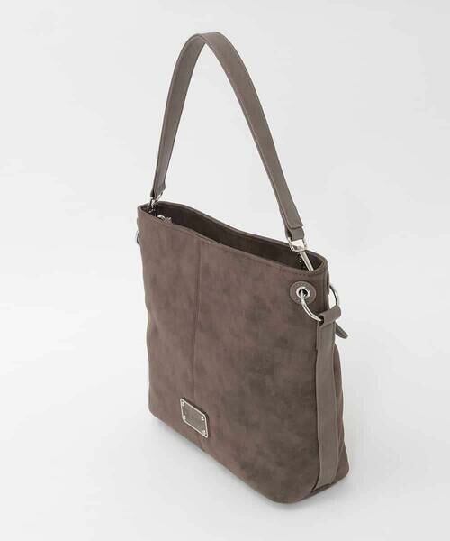 MK MICHEL KLEIN BAG / エムケーミッシェルクランバッグ ショルダーバッグ | [2WAY]スエード風メタルタグアクセントショルダーバッグ | 詳細1