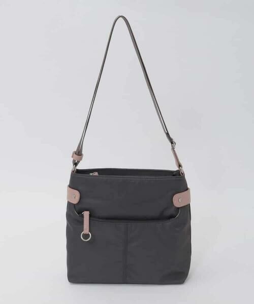 MK MICHEL KLEIN BAG / エムケーミッシェルクランバッグ ショルダーバッグ | 【撥水/軽量】アクセントレザースクエアショルダーバッグ（パープル）