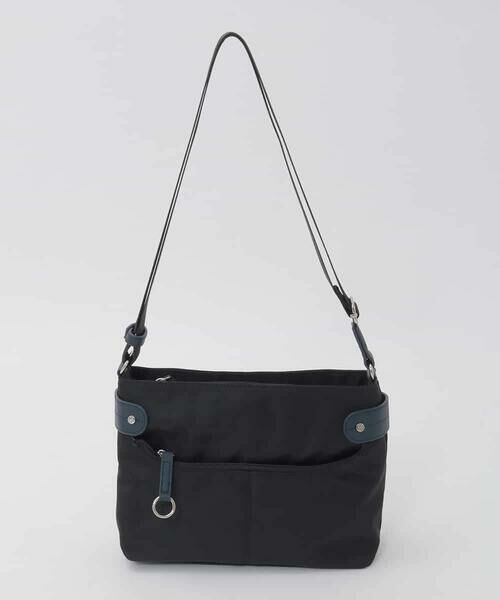 MK MICHEL KLEIN BAG / エムケーミッシェルクランバッグ ショルダーバッグ | 【撥水/軽量】アクセントレザーコンパクトショルダーバッグ（ホワイト）